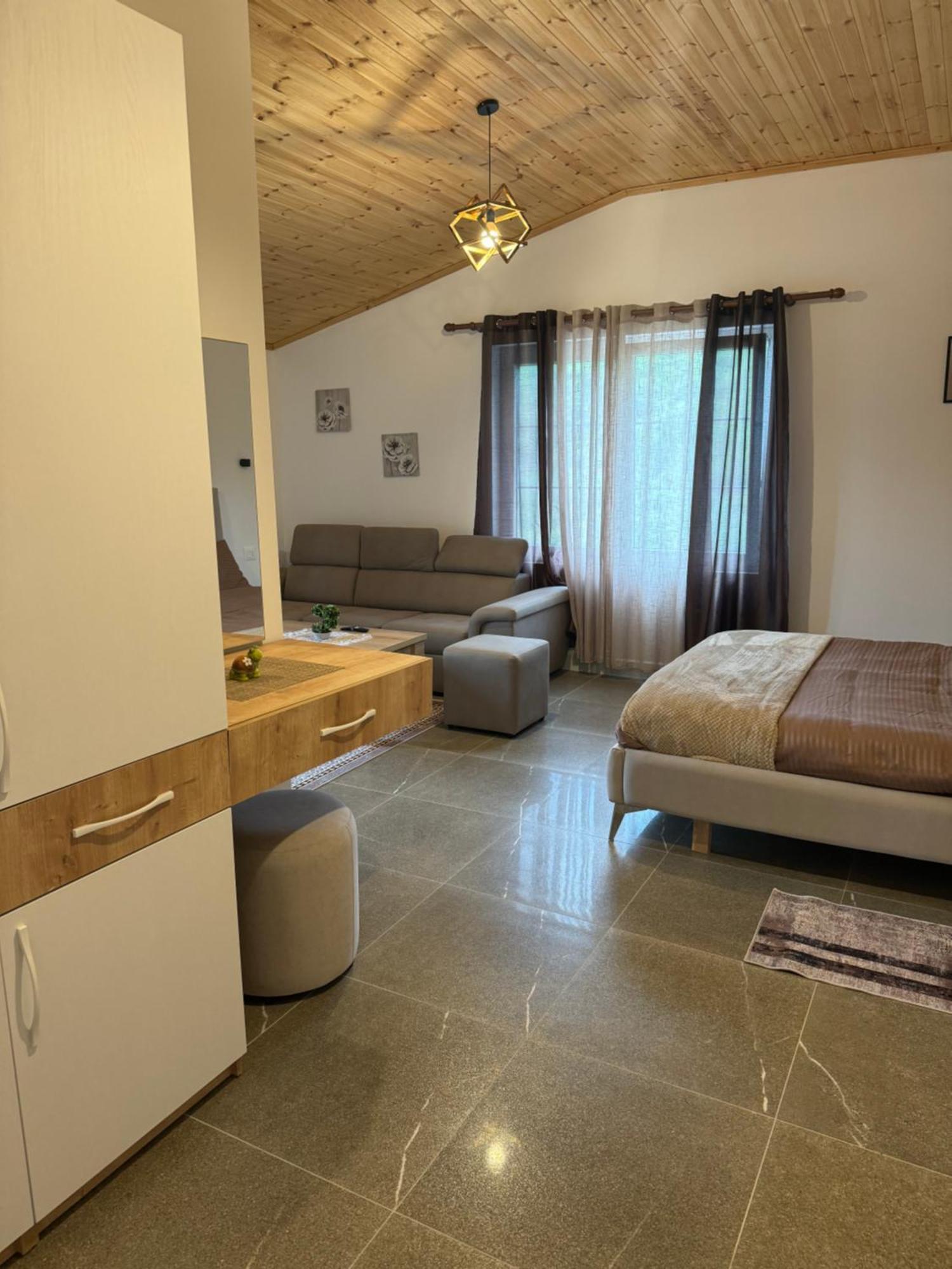 Qyteza Guest House & Camping ชโคเดอร์ ภายนอก รูปภาพ